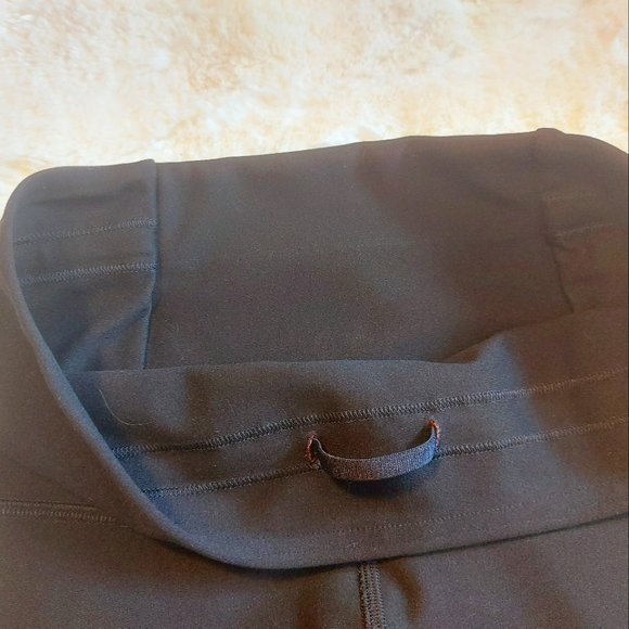 Lululemon ~ Mapped Out High-Rise Tight 28". Size 6. - Picture 11 of 13